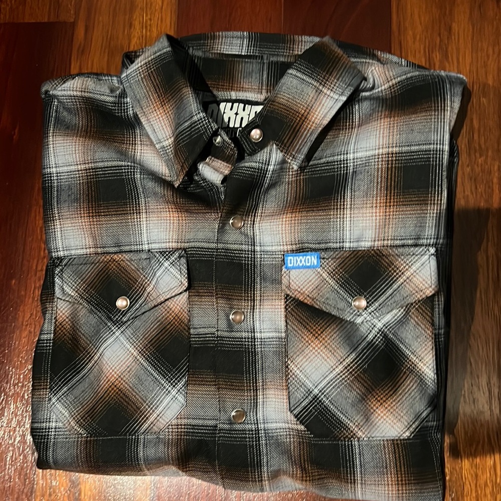 Dixxon Patina flannel size M.